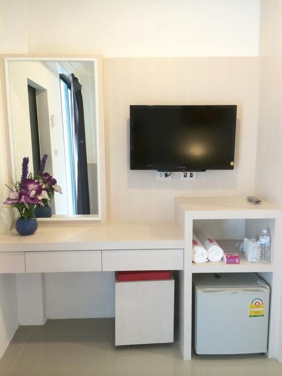 Phuthara Hostel Phuket Kamer foto