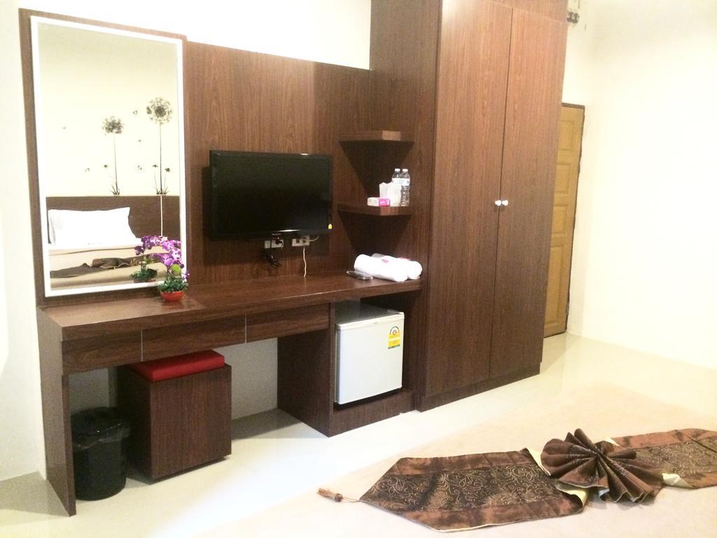 Phuthara Hostel Phuket Kamer foto